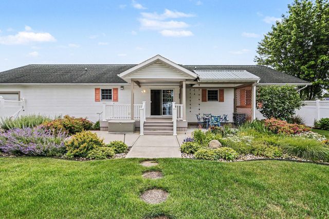 29390 Saddlebred Lane, Pokagon Twp, MI 49047
