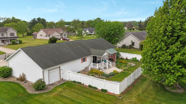 29390 Saddlebred Lane, Pokagon Twp, MI 49047
