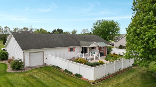 29390 Saddlebred Lane, Pokagon Twp, MI 49047