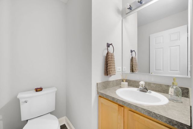 2451 Stonegate Road, Algonquin, IL 60102