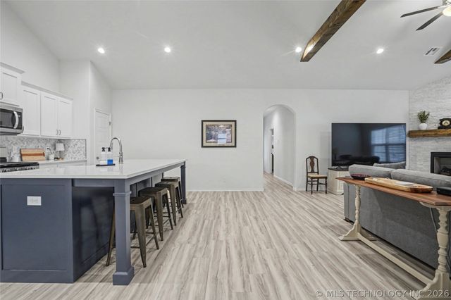 1905 W Huntsville Place, Broken Arrow, OK 74011