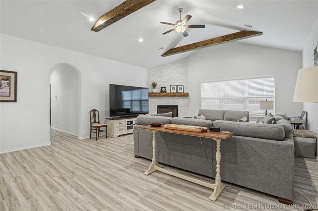 1905 W Huntsville Place, Broken Arrow, OK 74011