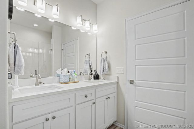 1905 W Huntsville Place, Broken Arrow, OK 74011