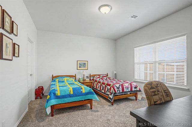 1905 W Huntsville Place, Broken Arrow, OK 74011