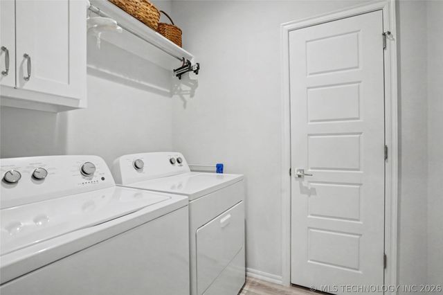 1905 W Huntsville Place, Broken Arrow, OK 74011