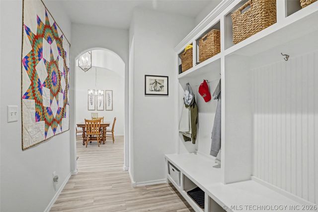 1905 W Huntsville Place, Broken Arrow, OK 74011