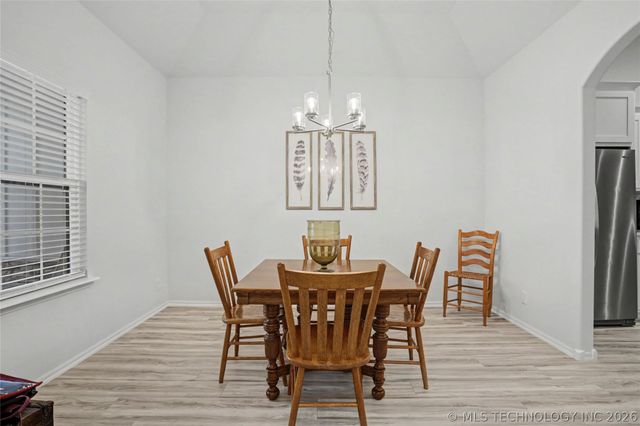 1905 W Huntsville Place, Broken Arrow, OK 74011