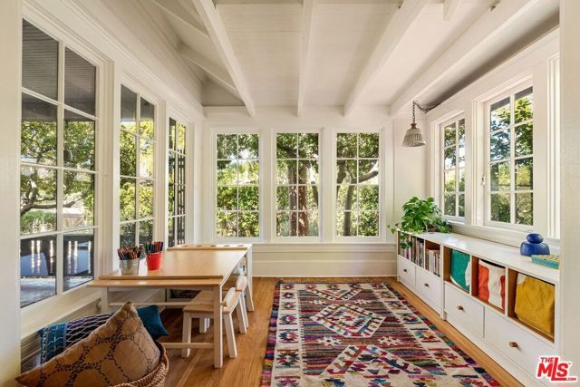 1788 N Los Robles Avenue, Pasadena, CA 91104