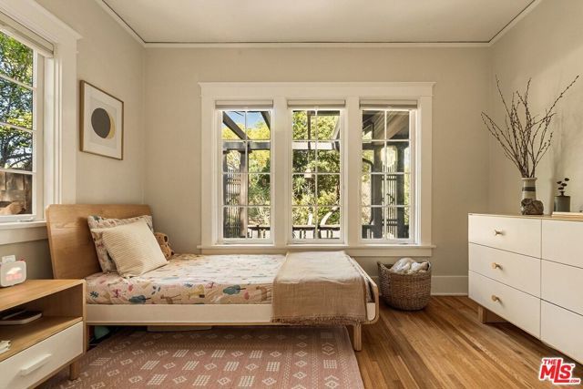 1788 N Los Robles Avenue, Pasadena, CA 91104