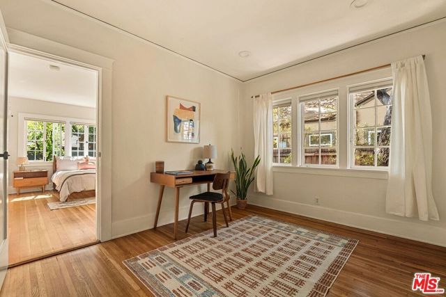 1788 N Los Robles Avenue, Pasadena, CA 91104