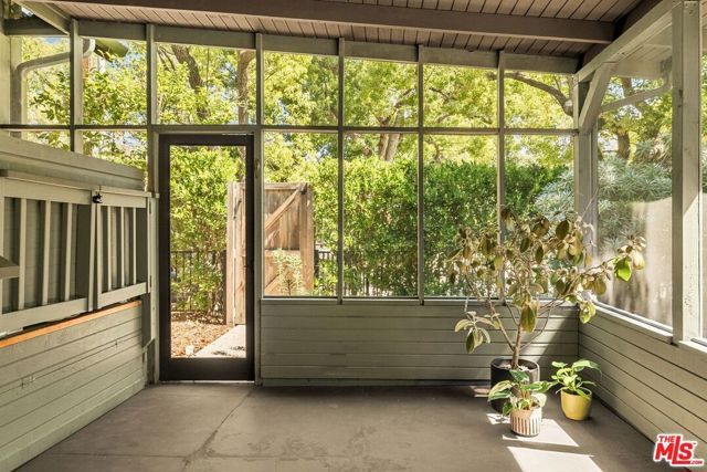 1788 N Los Robles Avenue, Pasadena, CA 91104