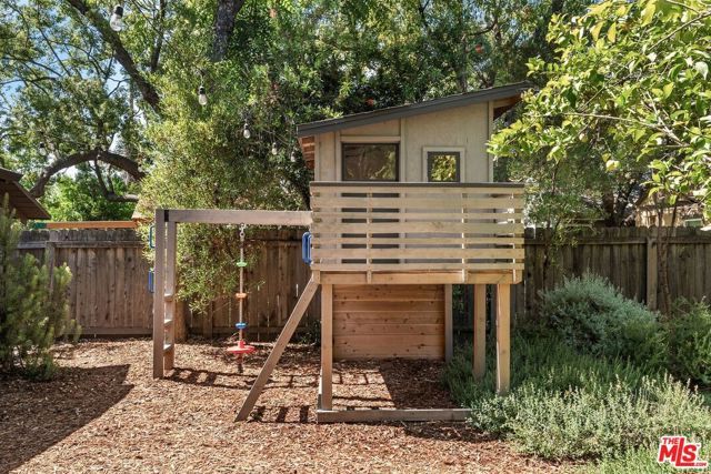 1788 N Los Robles Avenue, Pasadena, CA 91104