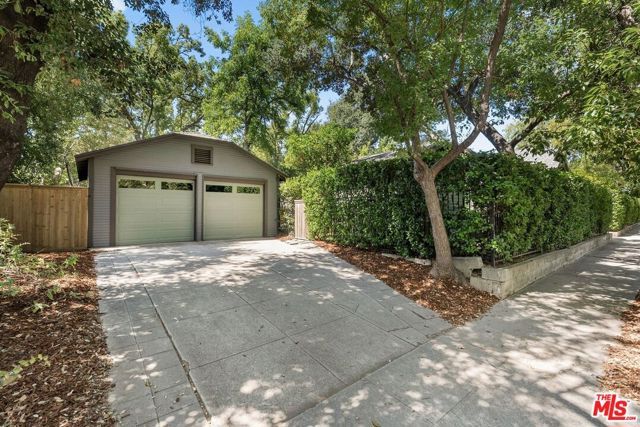 1788 N Los Robles Avenue, Pasadena, CA 91104