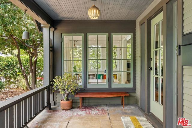 1788 N Los Robles Avenue, Pasadena, CA 91104