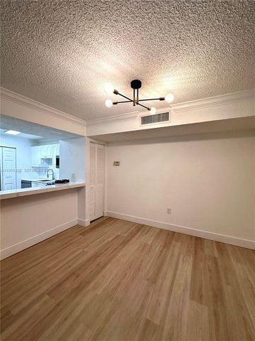 10795 SW 108th Ave 304, Miami, FL 33176