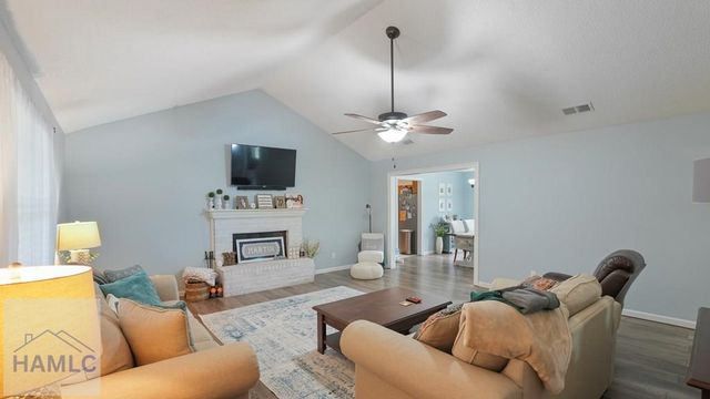 17 Jekyll Island Road, Jesup, GA 31545