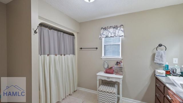 17 Jekyll Island Road, Jesup, GA 31545