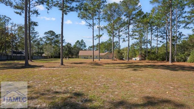17 Jekyll Island Road, Jesup, GA 31545