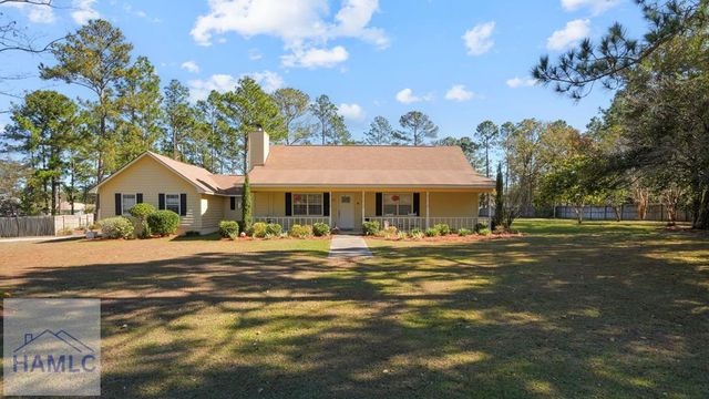 17 Jekyll Island Road, Jesup, GA 31545