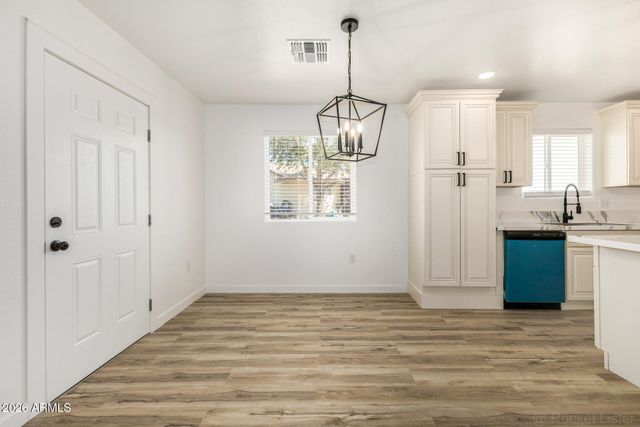 11506 W MISSOURI Avenue, Youngtown, AZ 85363