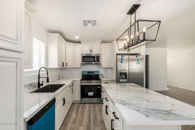 11506 W MISSOURI Avenue, Youngtown, AZ 85363