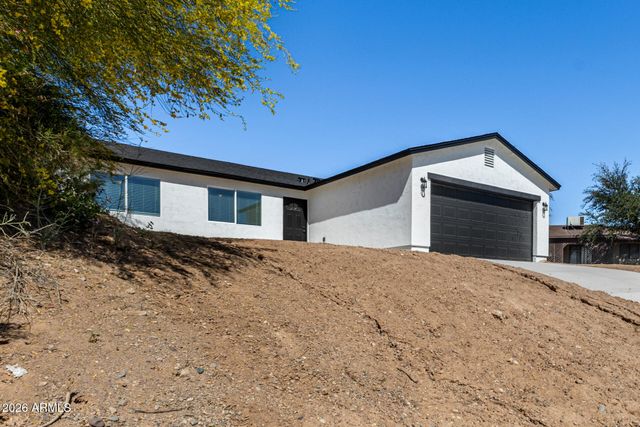 11506 W MISSOURI Avenue, Youngtown, AZ 85363