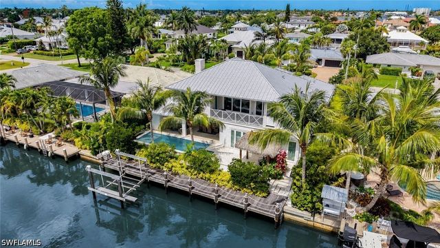 1571 Bonita LN, Naples, FL 34102