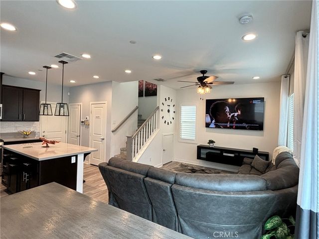 3827 Grant Street 54, Corona, CA 92879
