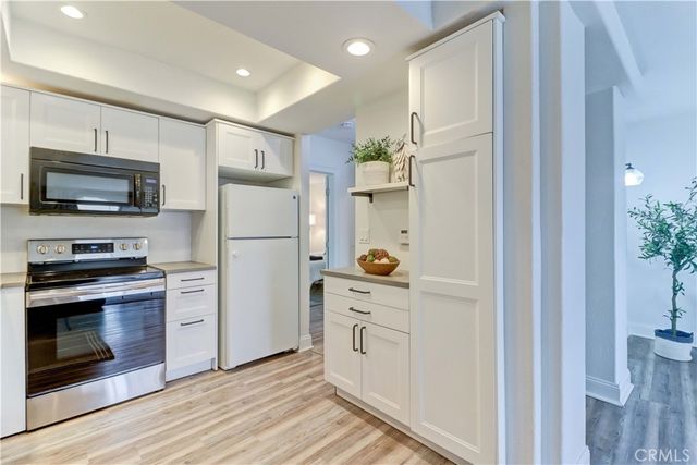 4570 Cove Dr A, Carlsbad, CA 92008