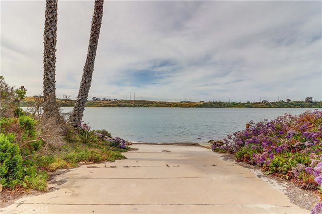 4570 Cove Dr A, Carlsbad, CA 92008