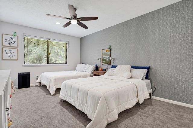 45 E Kitty Hawk Street, Richmond, TX 77406