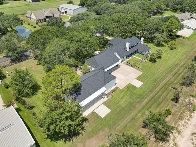45 E Kitty Hawk Street, Richmond, TX 77406