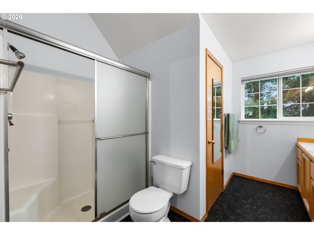 735 Sw CALDEW Dr, Portland, OR 97219