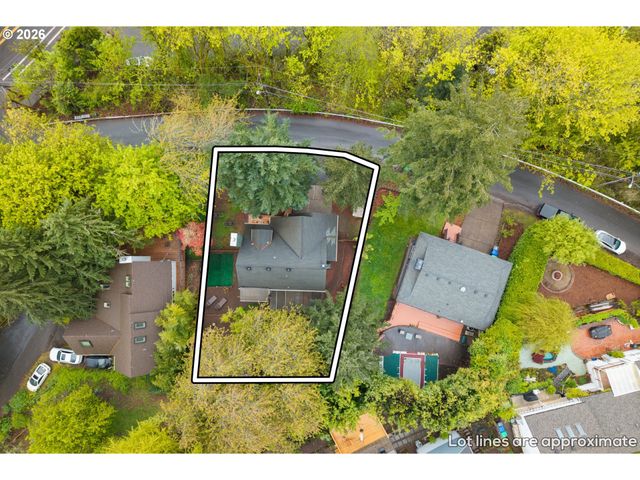 735 Sw CALDEW Dr, Portland, OR 97219