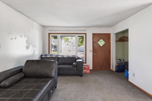 2519 3rd Avenue E, North Saint Paul, MN 55109