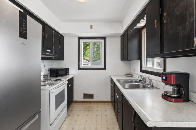 2519 3rd Avenue E, North Saint Paul, MN 55109