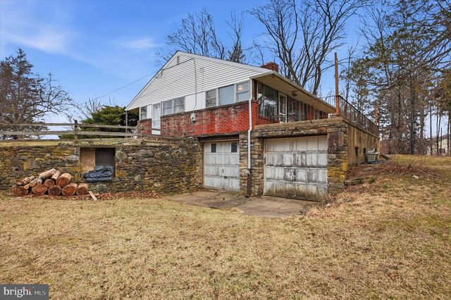 5345 W CHESTER PIKE, Newtown Square, PA 19073