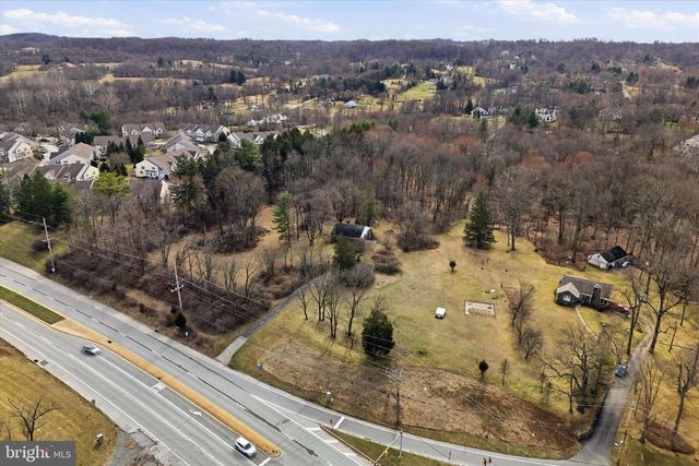 5345 W CHESTER PIKE, Newtown Square, PA 19073