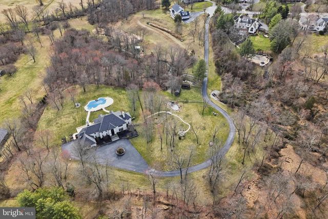 5345 W CHESTER PIKE, Newtown Square, PA 19073