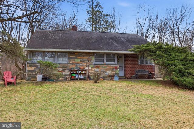 5345 W CHESTER PIKE, Newtown Square, PA 19073