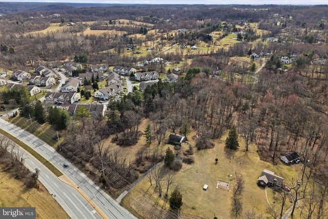 5345 W CHESTER PIKE, Newtown Square, PA 19073