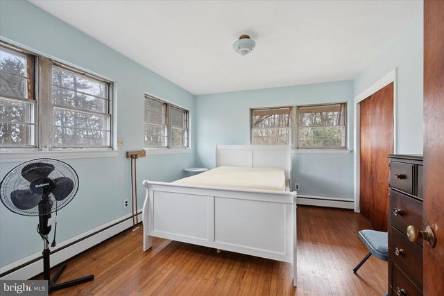 5345 W CHESTER PIKE, Newtown Square, PA 19073