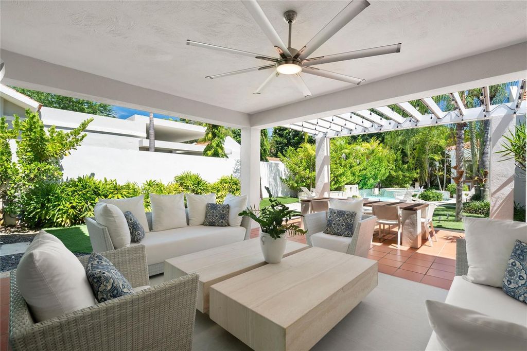 Image 2 of property listing at 388 DORADO BEACH EAST, Dorado, PR 00646