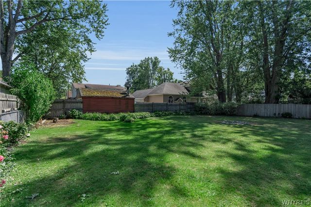 655 Sandy Avenue, Evans, NY 14006