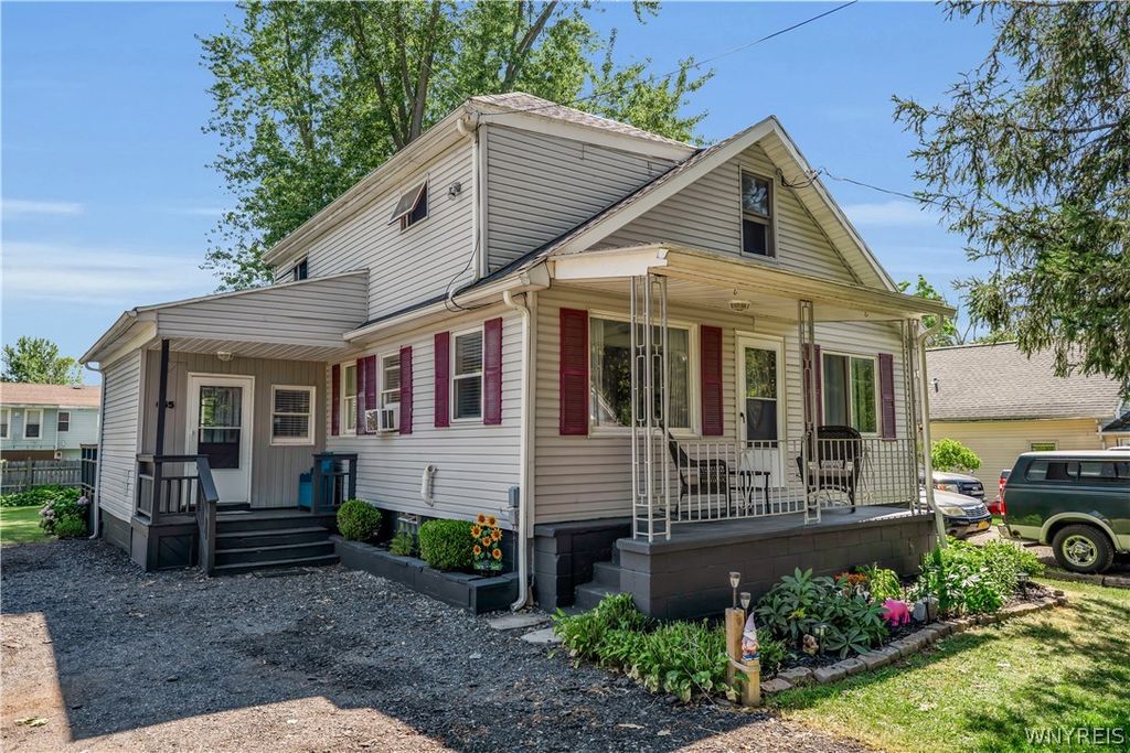 655 Sandy Avenue, Evans, NY 14006