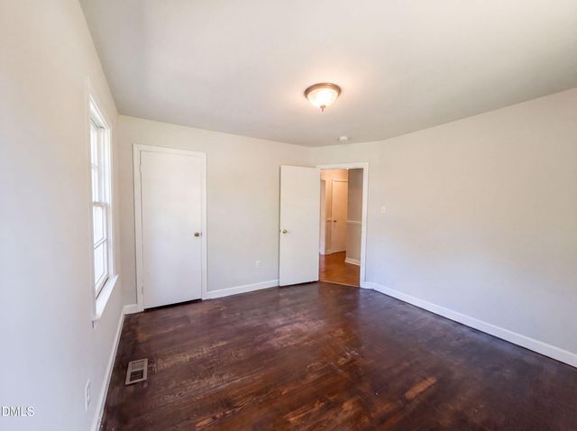 4060 Rosehill Road, Fayetteville, NC 28311