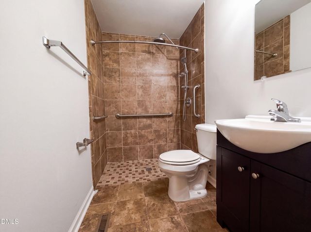 4060 Rosehill Road, Fayetteville, NC 28311