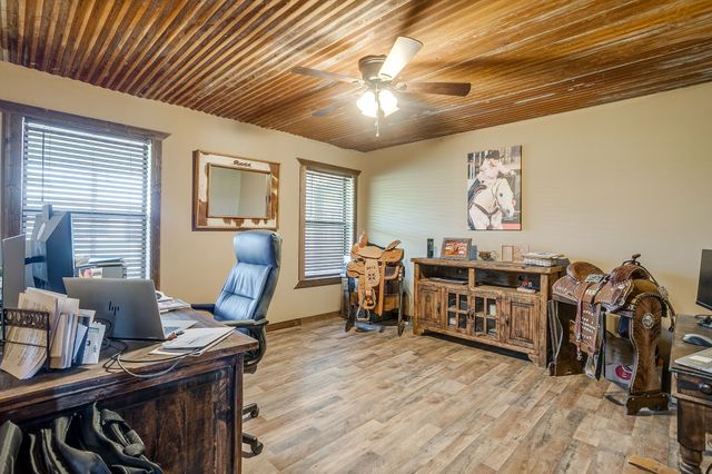 6550 Harkins Court, Tolar, TX 76476