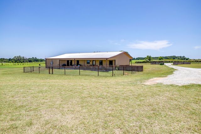 6550 Harkins Court, Tolar, TX 76476