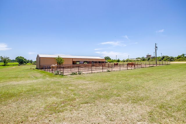 6550 Harkins Court, Tolar, TX 76476
